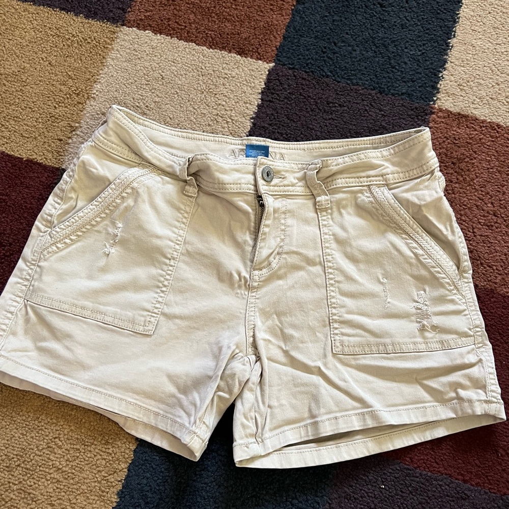 Arizona shorts 3in length size 9